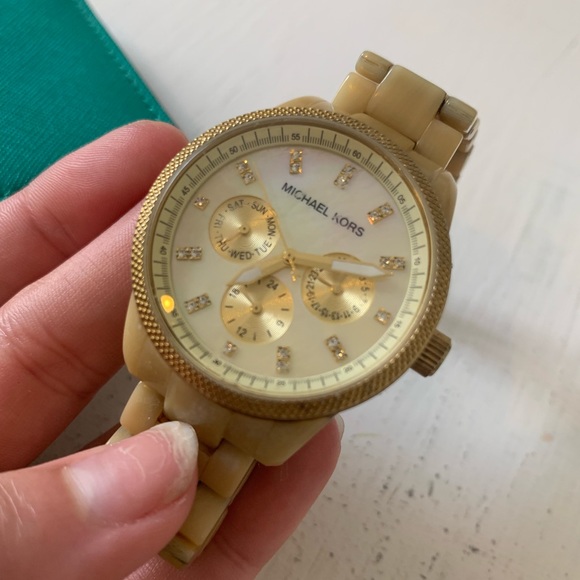 Michael Kors watch - Picture 4 of 8